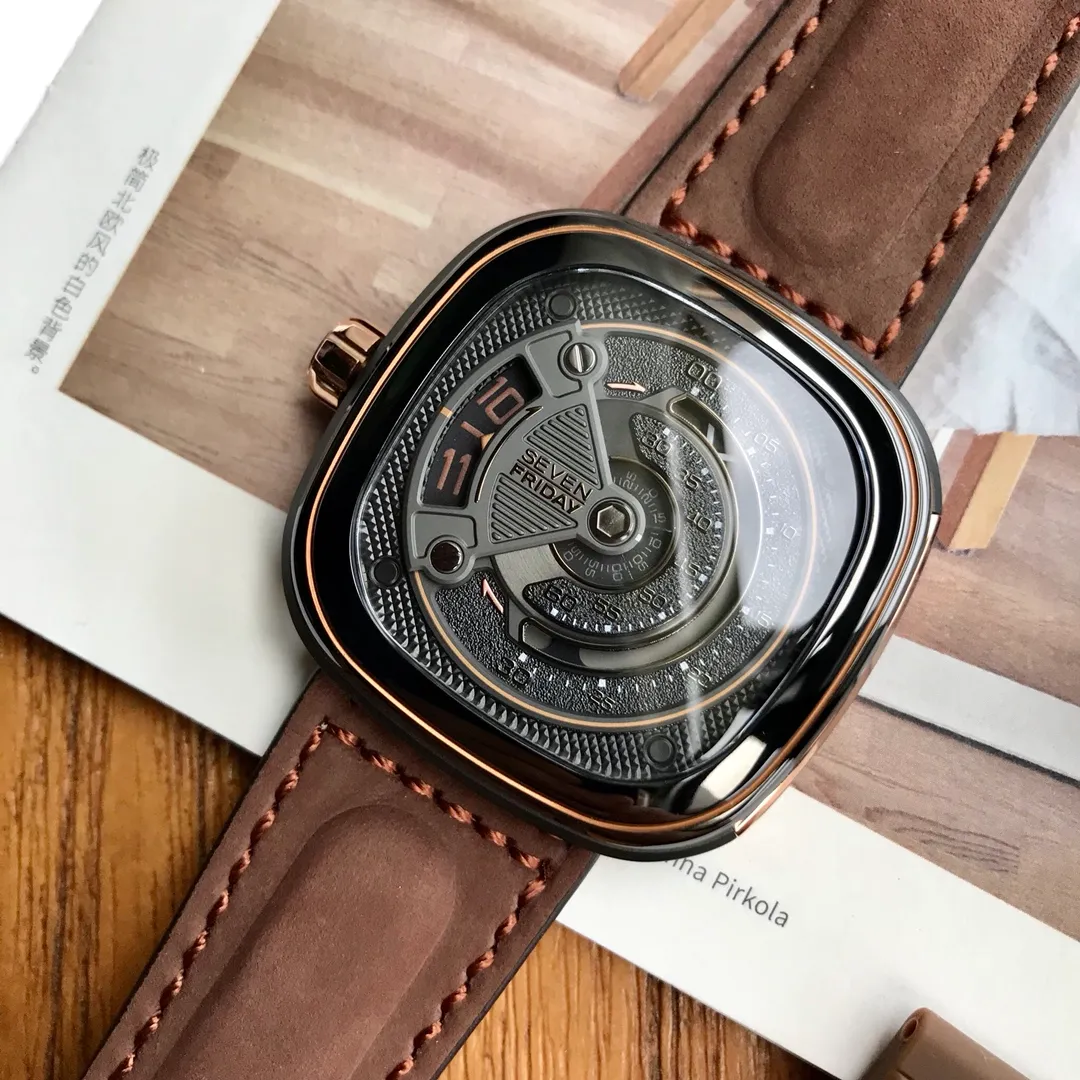 [Authentic Tmall] 💰1640 The latest model at the counter. The color and details of the customer-supplied watch strap can directly distinguish the imitation products on the market, and they cannot be imitated in the market. Original genuine Sevenfriday automatic mechanical men's watch, model: M2B/01, watch diameter 47*47mm, absolutely fidelity, no explanation, look at the details, belt (strap provided by customer), sevenFRIDAY printing is delicate, thick and thin, the map pattern can directly distinguish fakes, the counter is synchronized with the latest small square box packaging! seven fridays